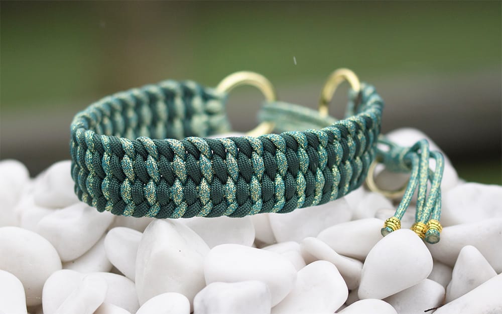 Halsband 40 cm i Alpine Green & Glitter Waves