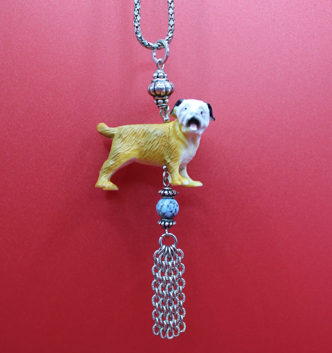 Halsband av återbruk – hund