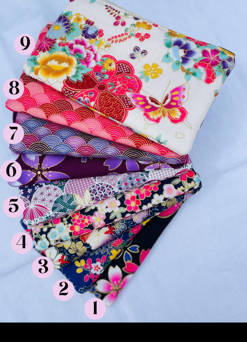 Körsbärsblom, liten necessär