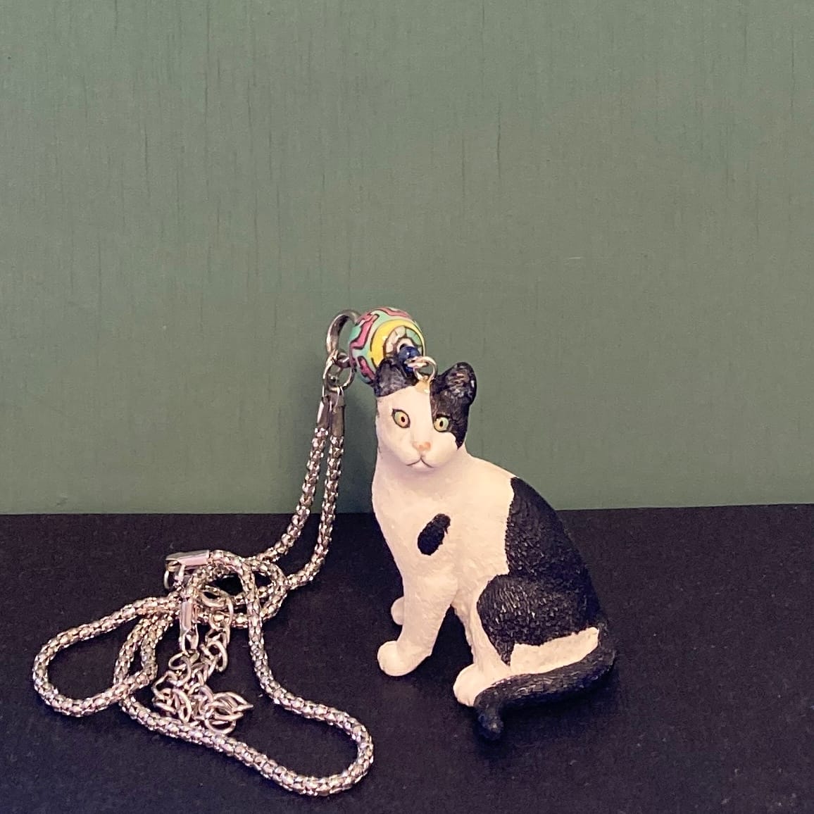 Halsband av återbruk – katt