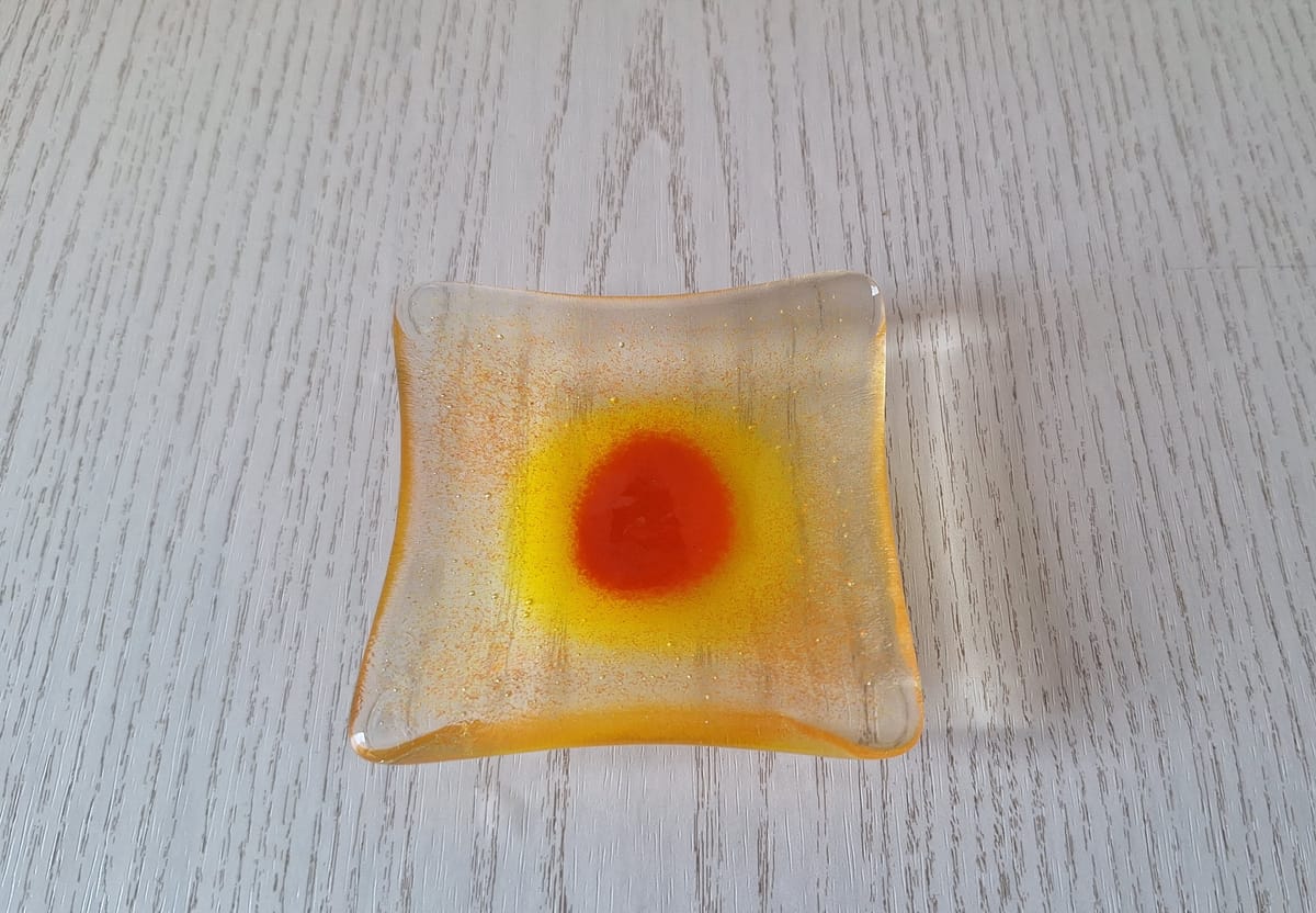 Prydnadsskål i Smält Glas