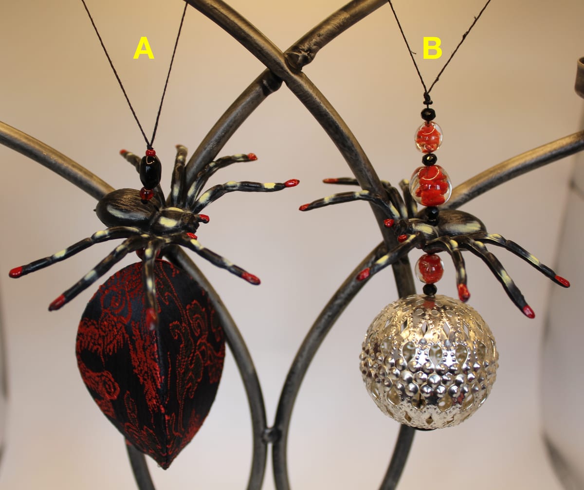 Pynt för jul / halloween – spindlar