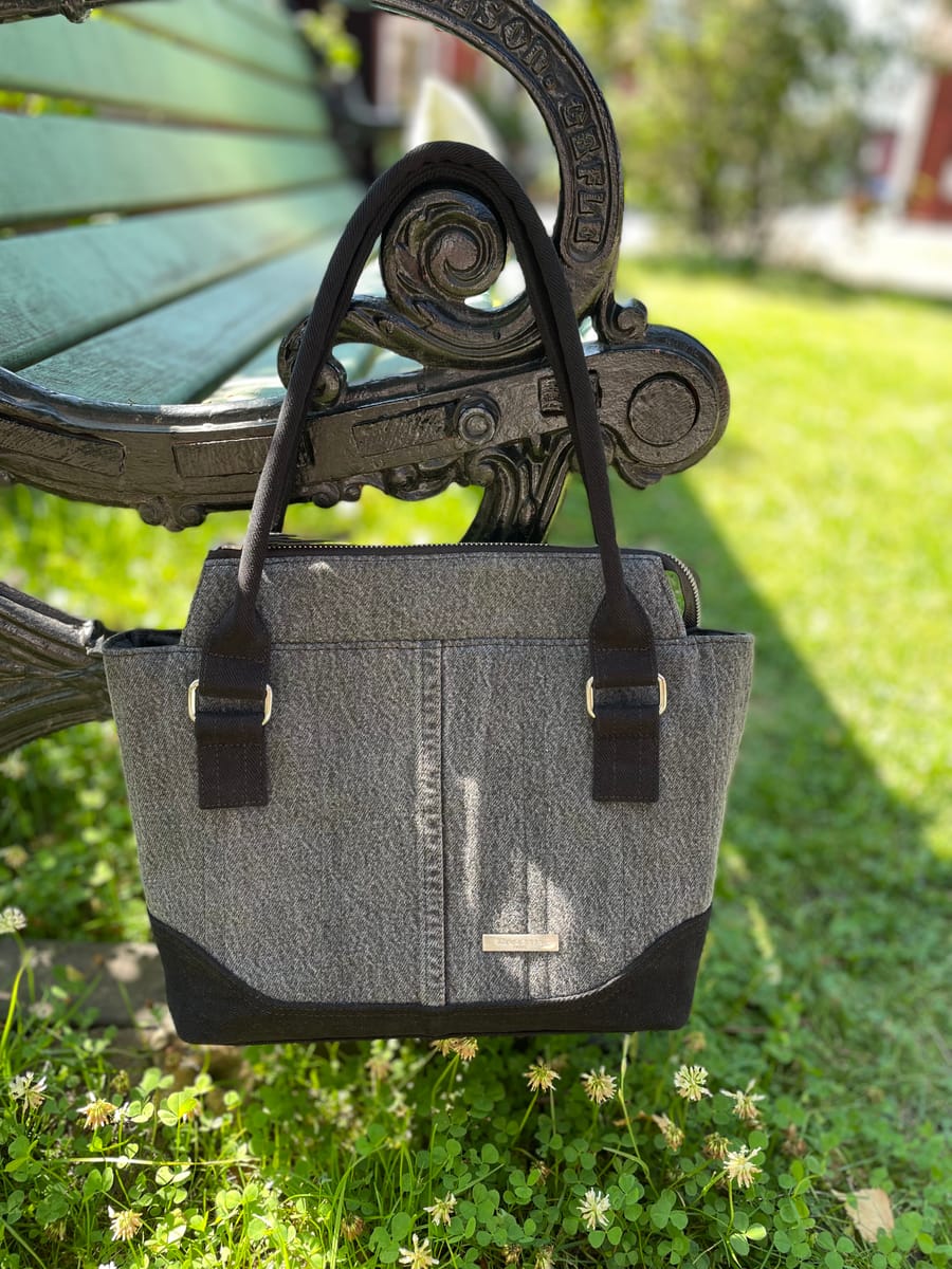 Bergen Bag, svart/grå med silverdetaljer