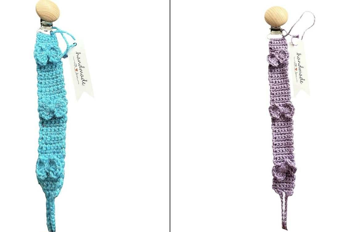 Handvirkad napphållare i bomull – med rosetter