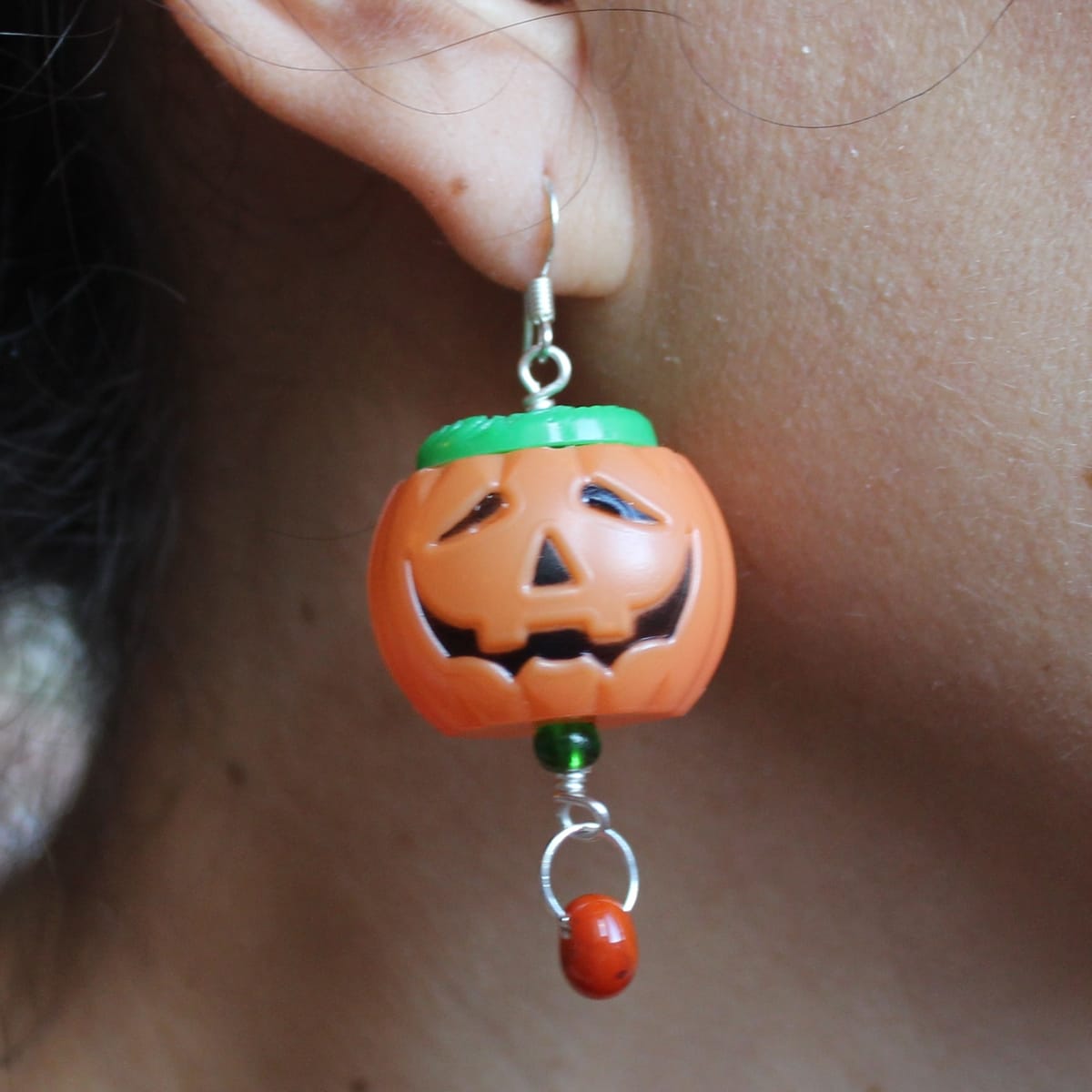 Örhängen av återbruk – Pumpkin Jack / Halloweenpumpa