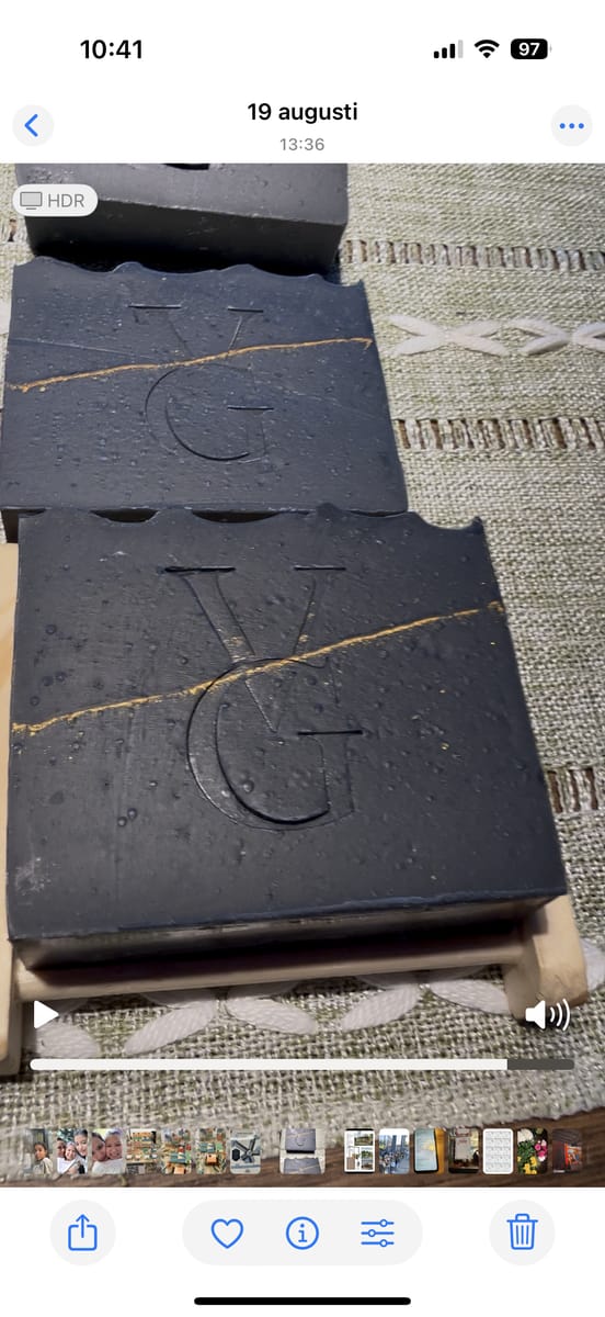 Atlas Cedar med Kol Tvålhandgjord,  Naturlig Kroppstvål, Tvålbar