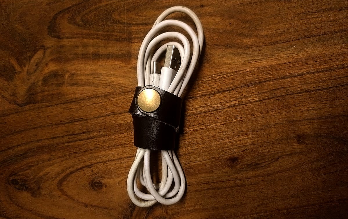 Kabel hållare