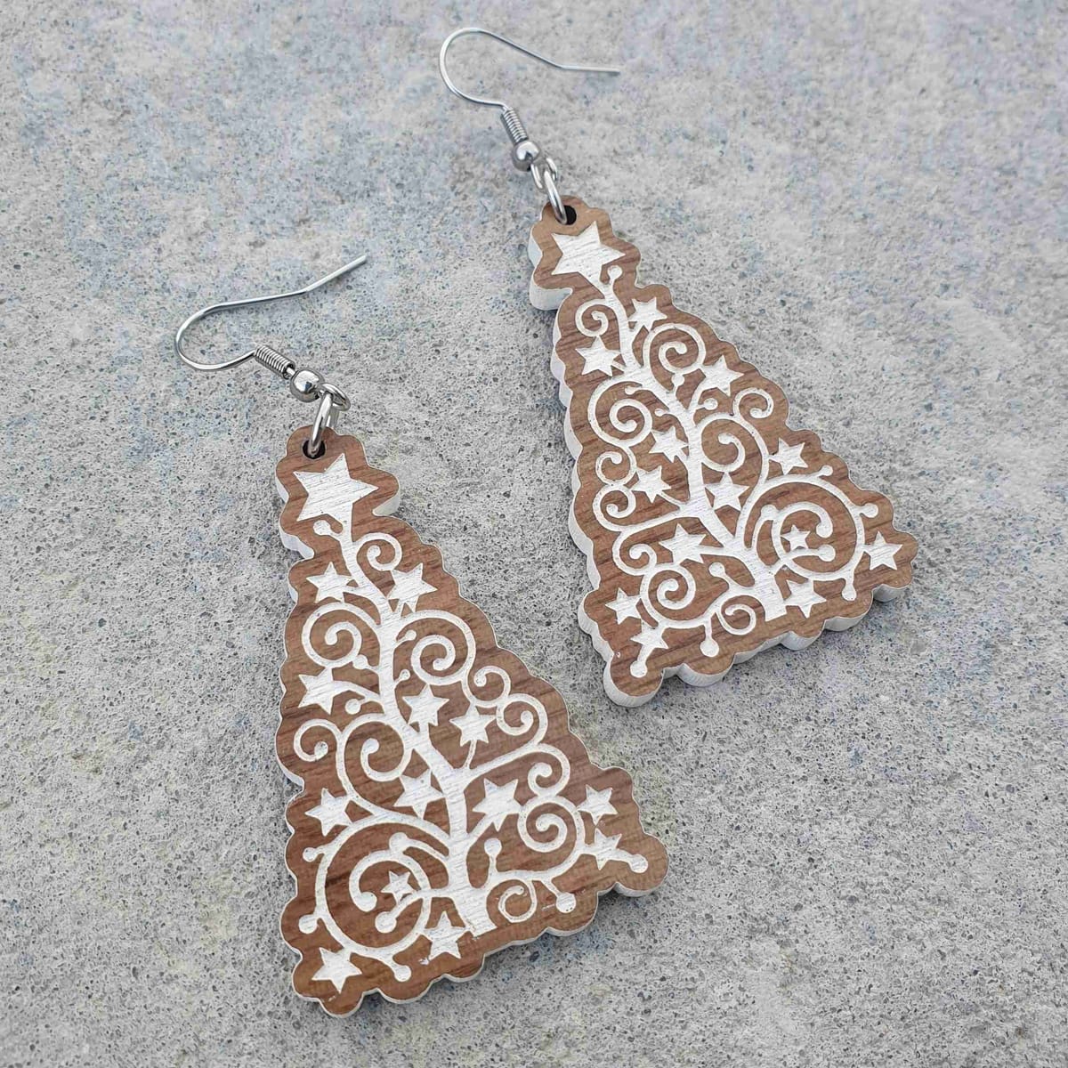 Örhängen, Julgran med gravyr