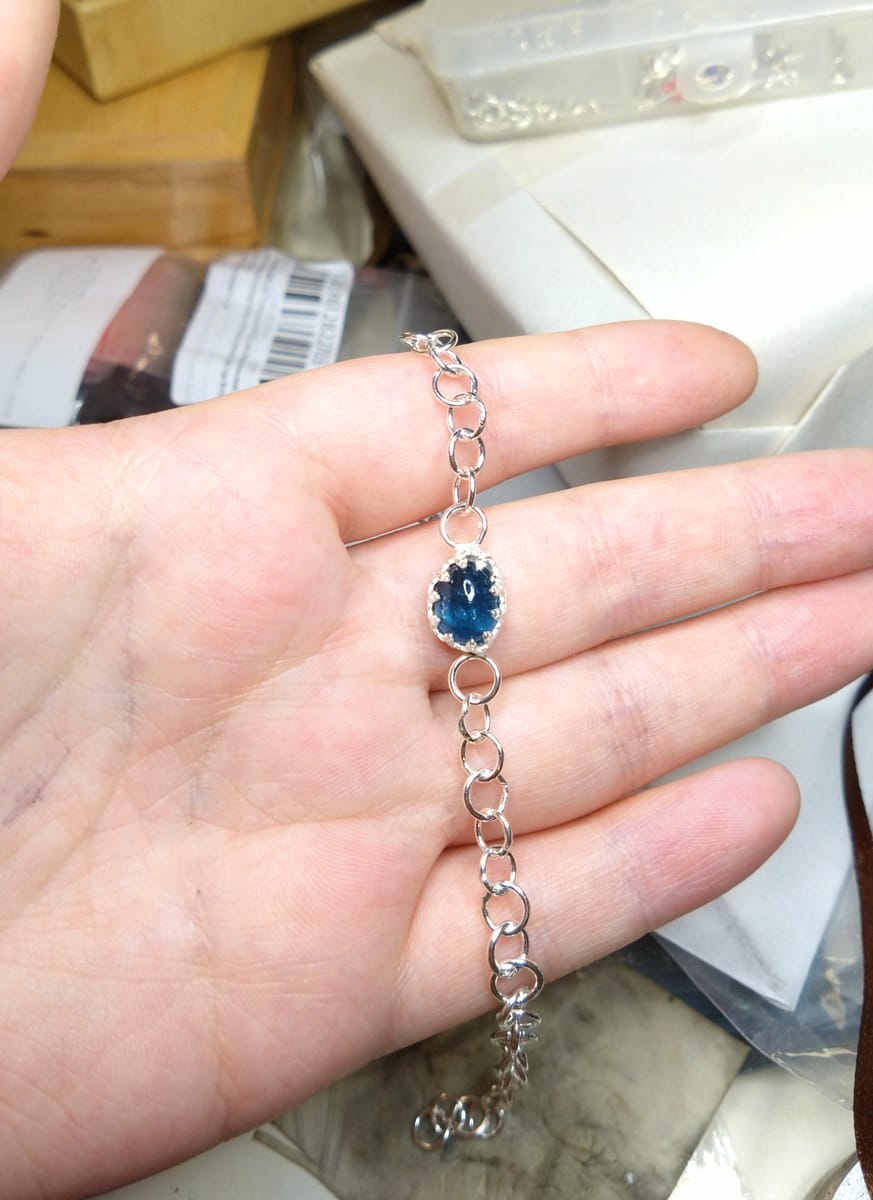 sterling silver armband med kyanit