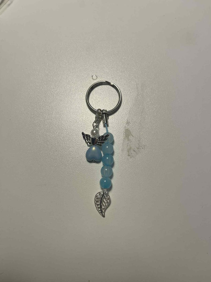 Nyckelring ängel med löv