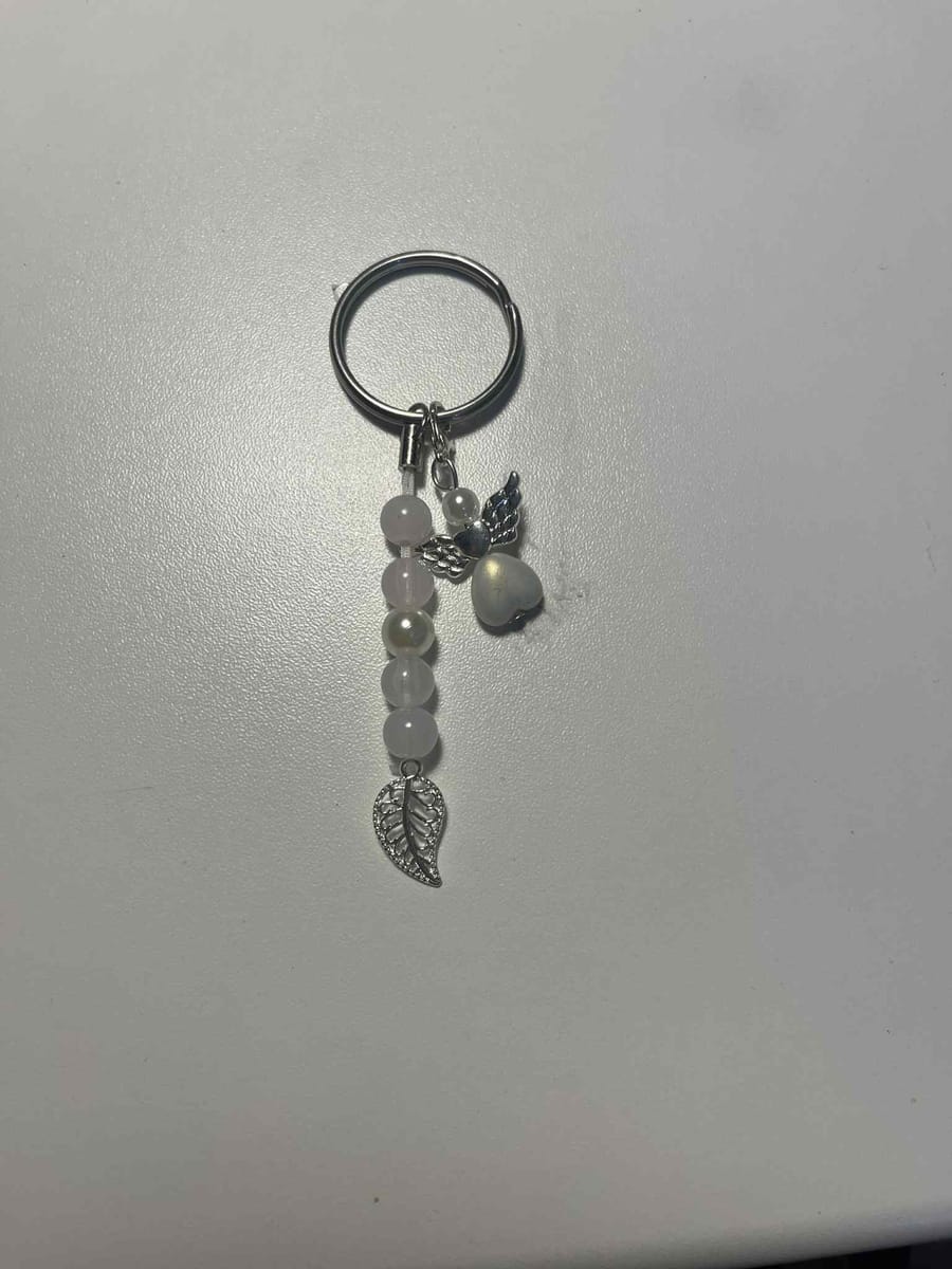 Nyckelring ängel med löv