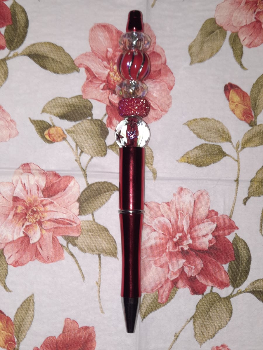 Bläckpenna med pärlor