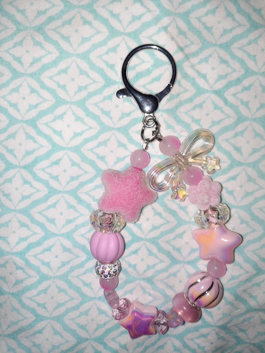 Väskaccessoar runt hänge