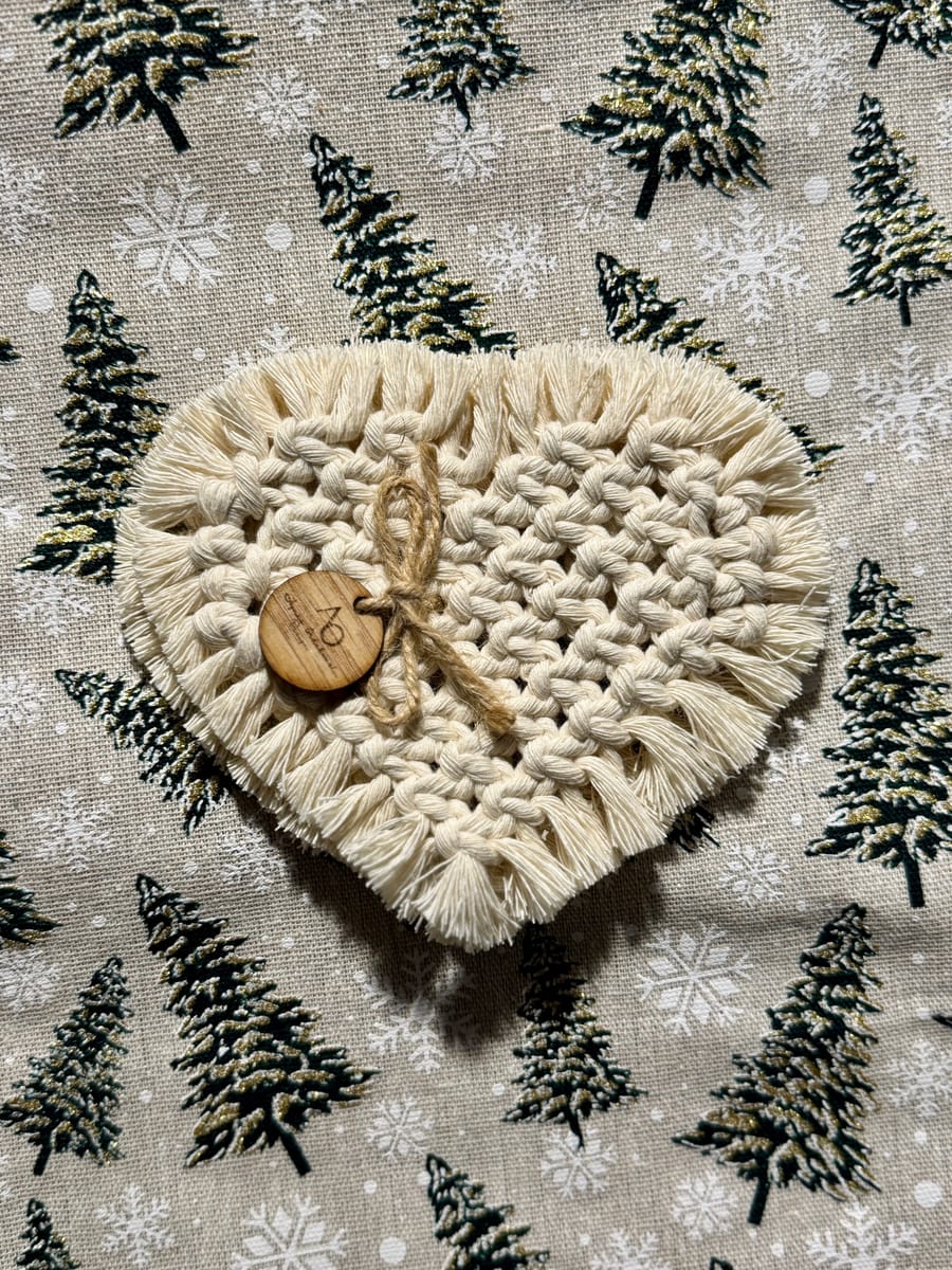 Makramé glasunderlägg – Hjärta, natur (2-pack)