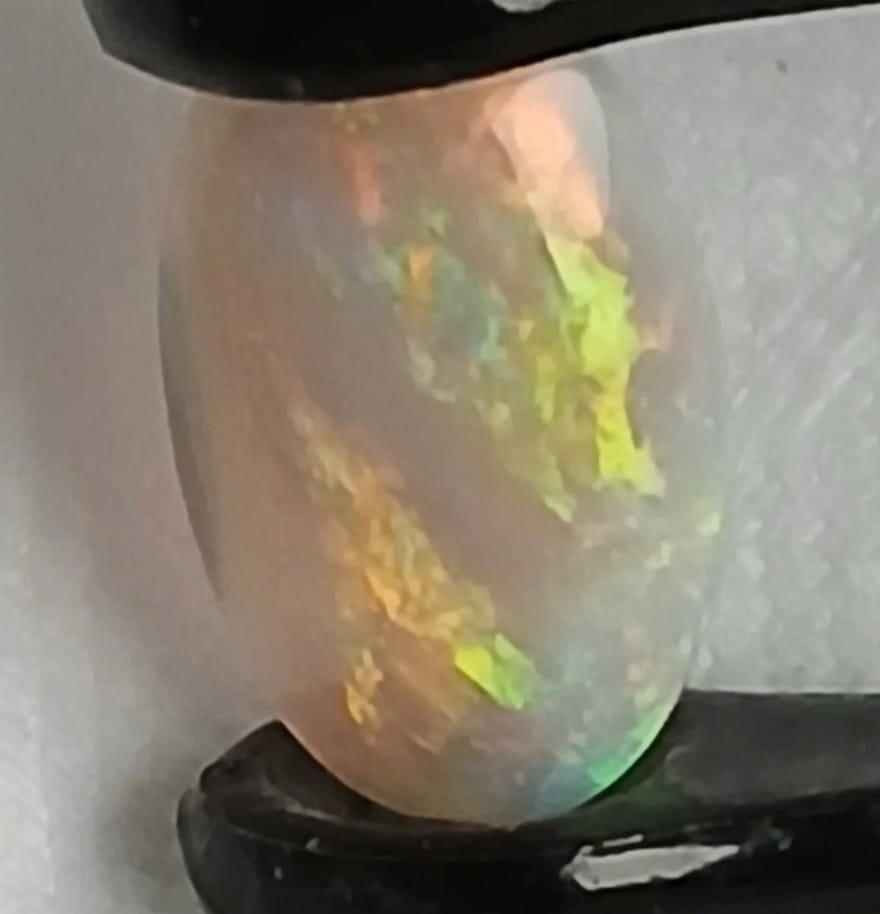 Opal on grey (multicolour)