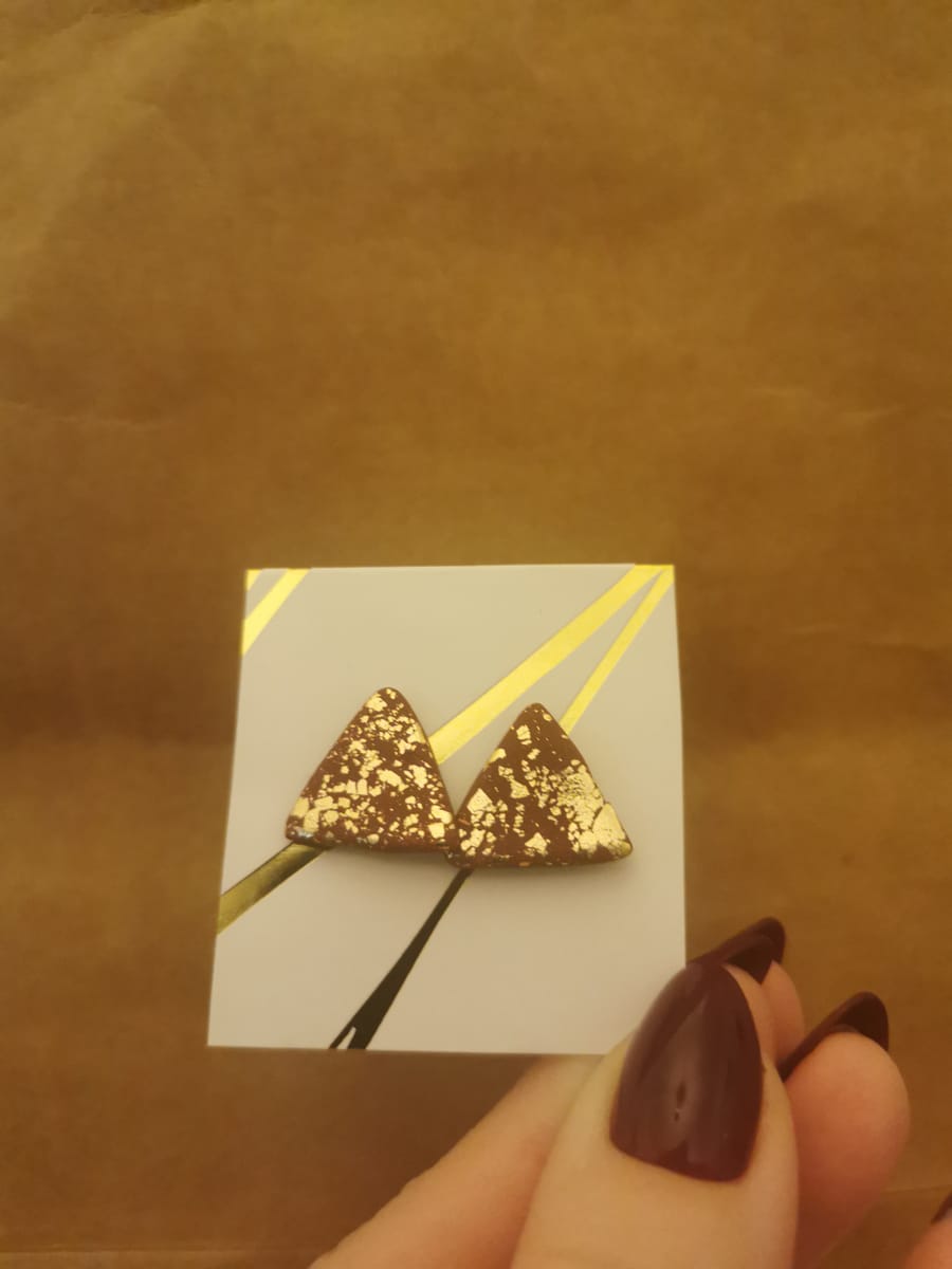 Örhängen *studs triangle*