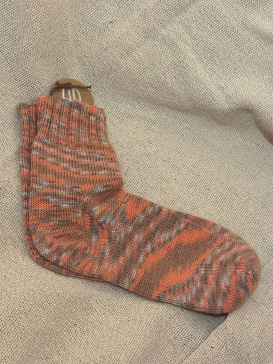 Varma och smidiga handstickade sockor storlek 40