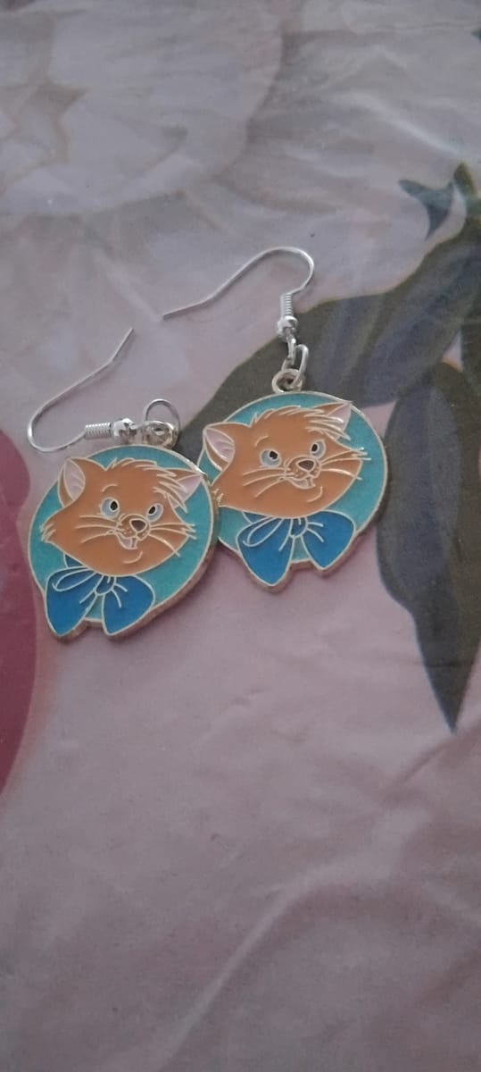 Örhängen aristocatz