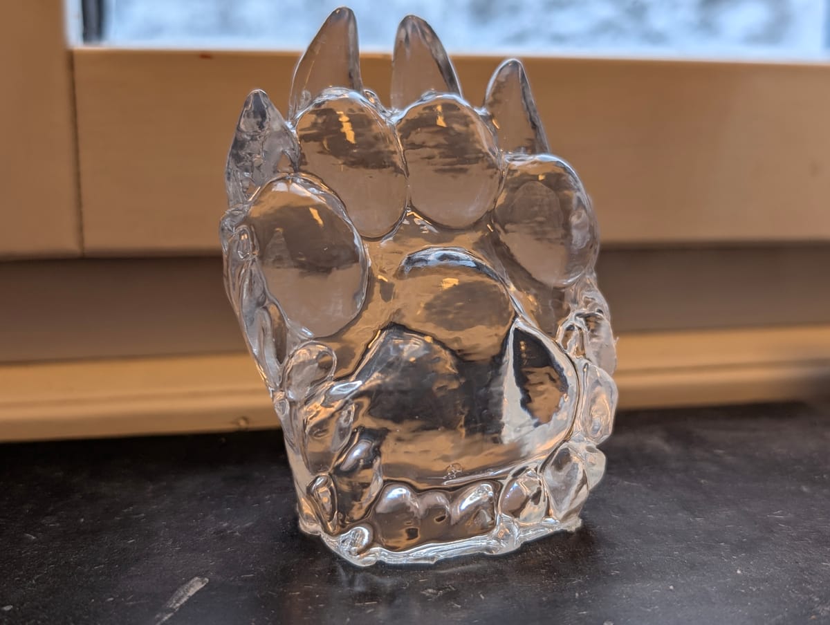 Dekorativ hund-/vargtass i epoxy resin