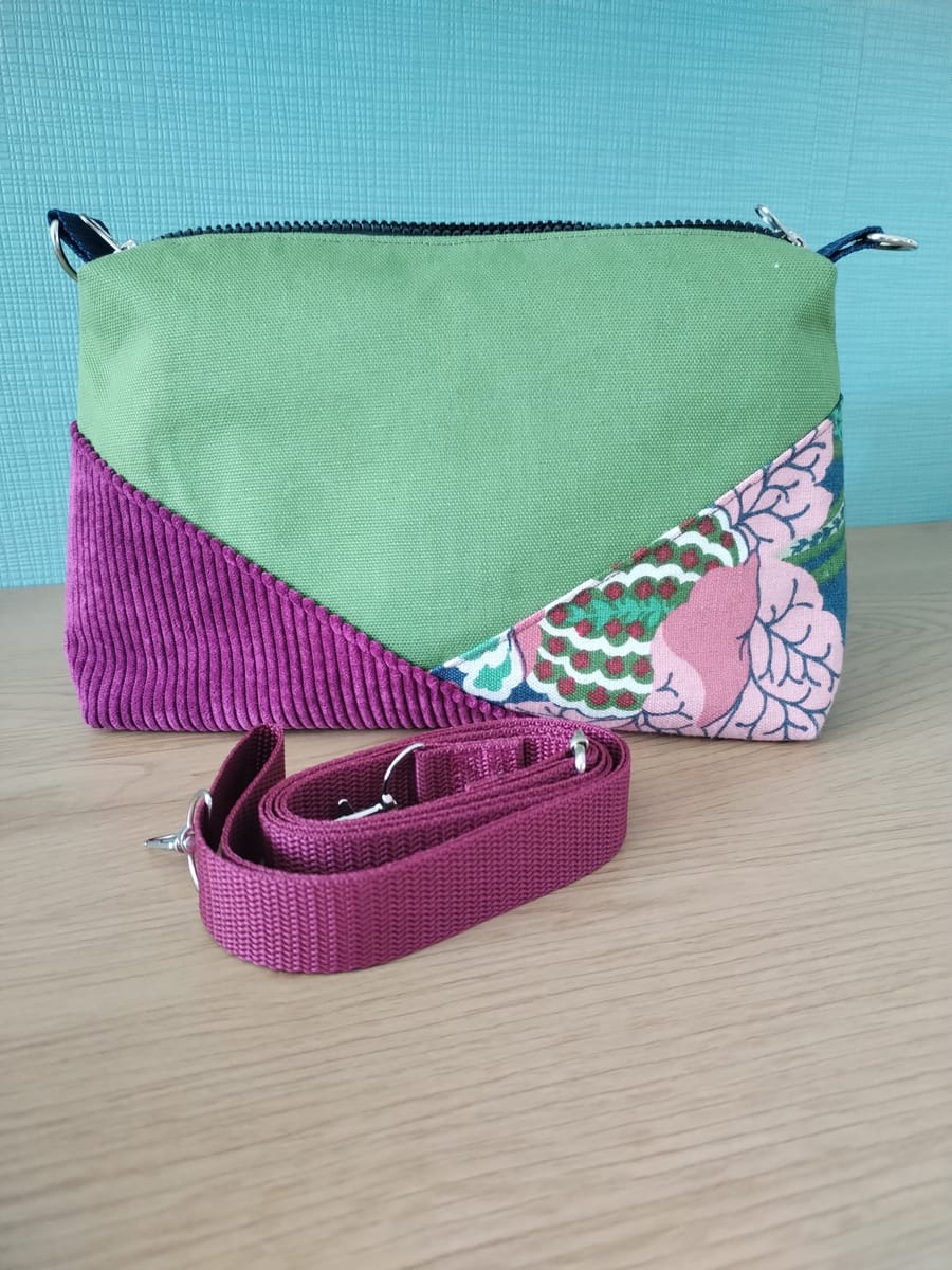 Väska axelväska Shoulder Bag grön/purpur med silverdetaljer