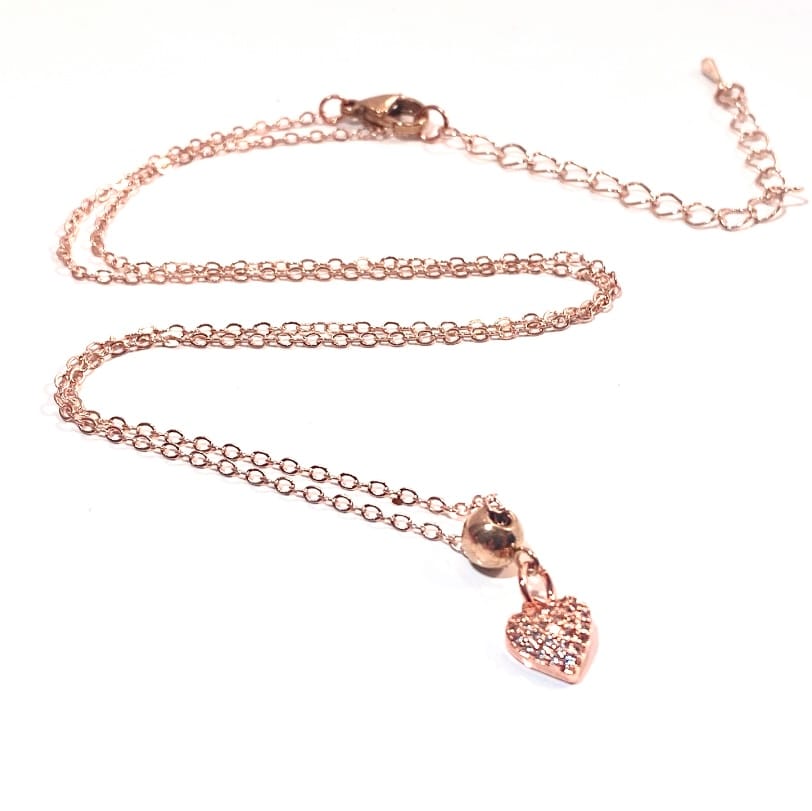 Lyxigt halsband i Roseguld med berlock