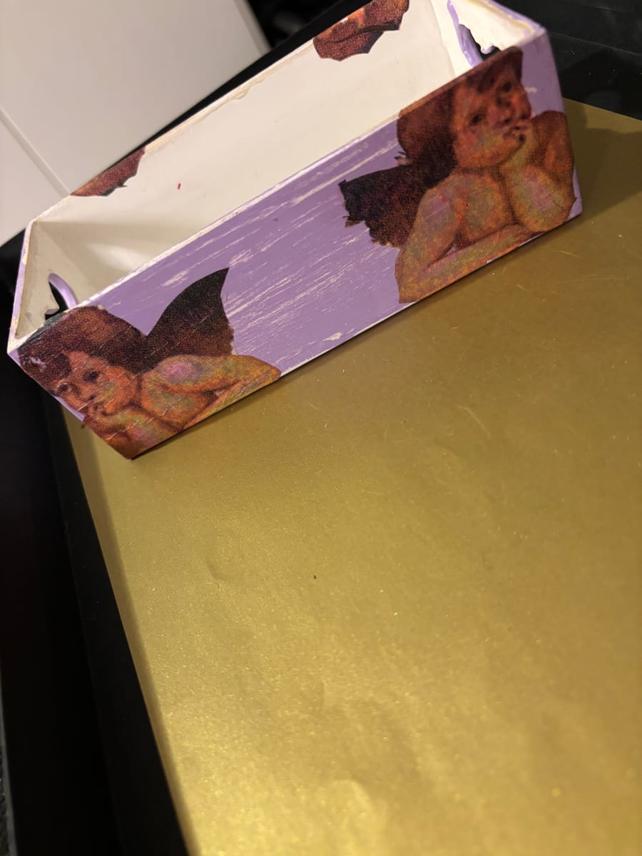 Handgjord Dekorationslåda – Unik Design