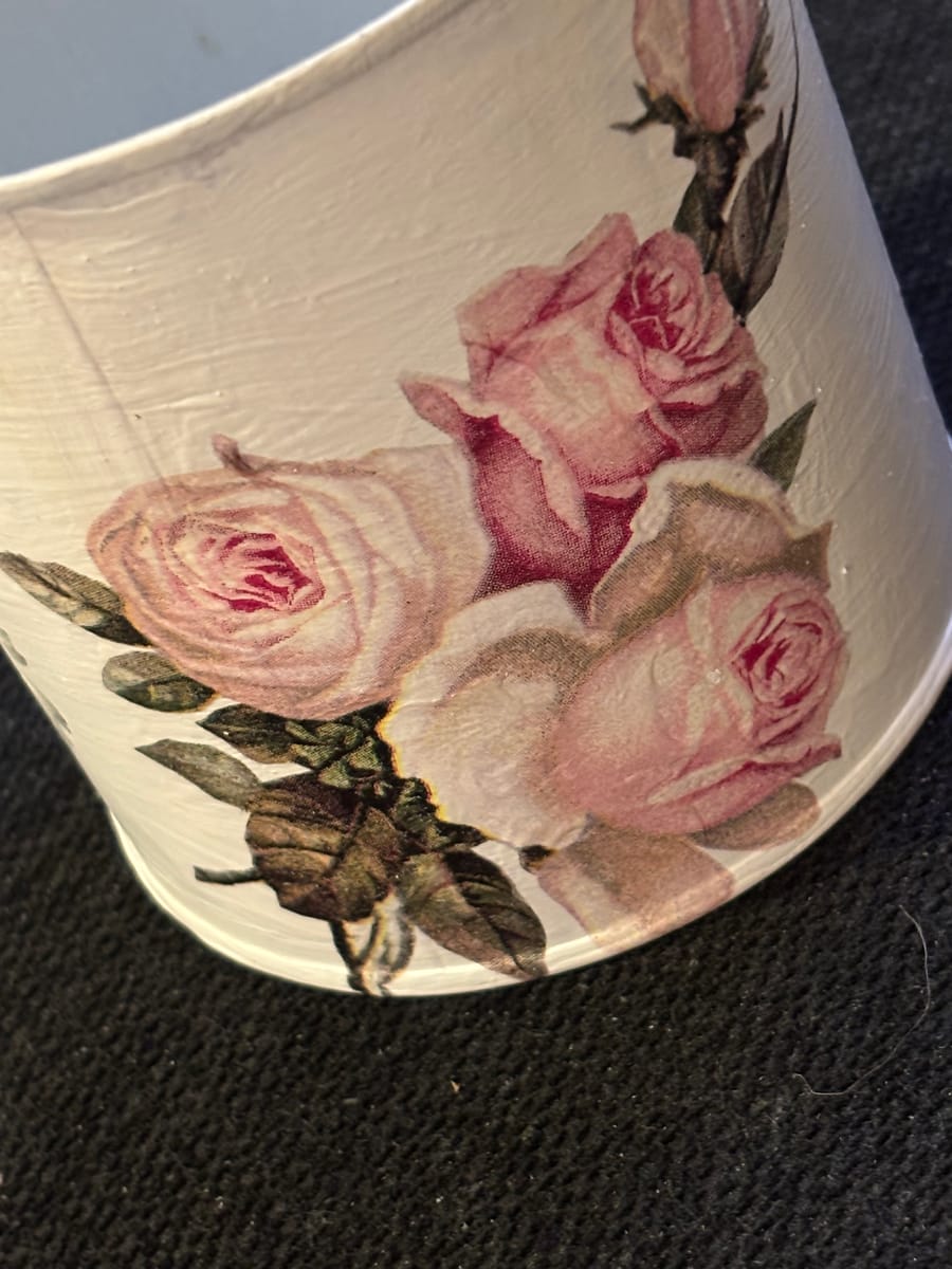 🌸 Vintage blomsterburk i metall – handgjord 🌸