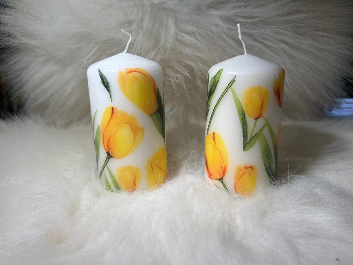 Ljus med handgjord dekoration