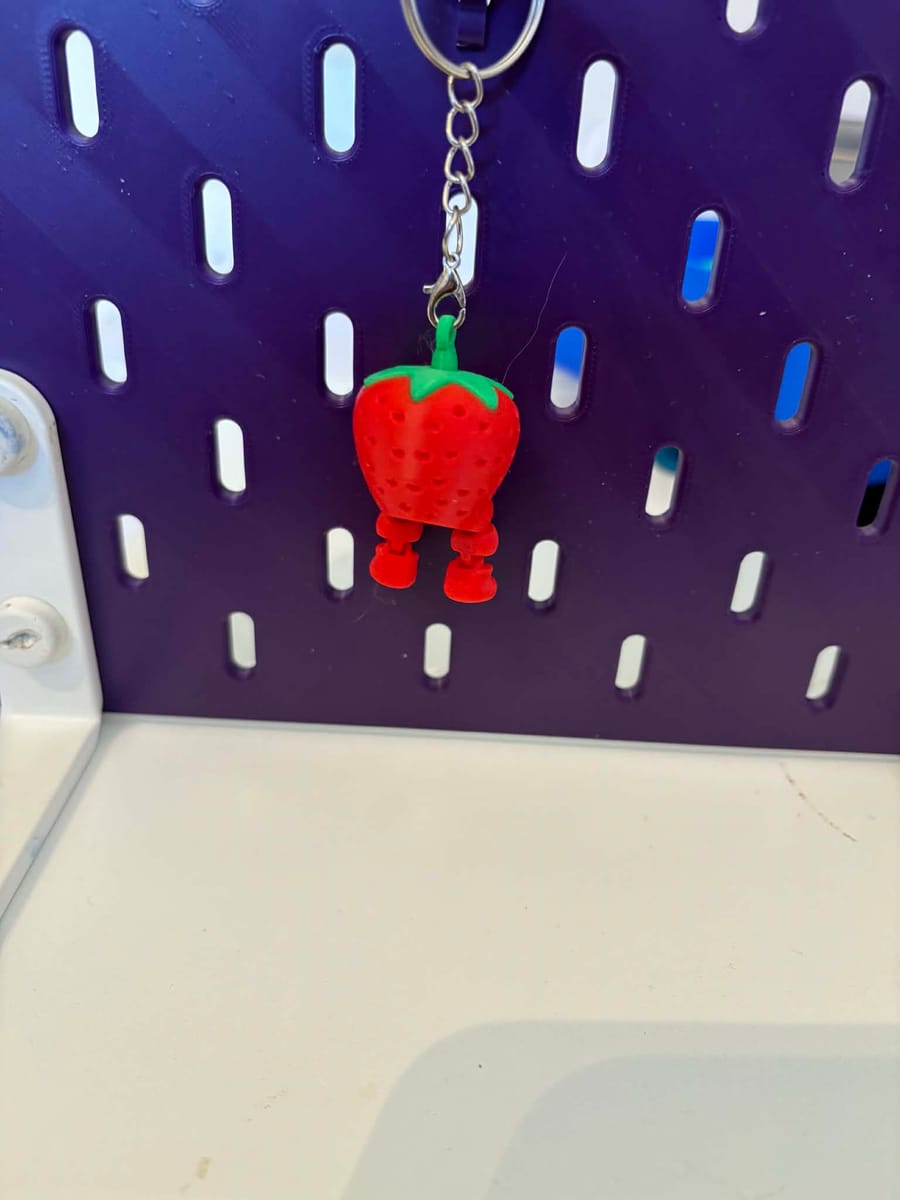 Nyckelring "Jordgubbe"