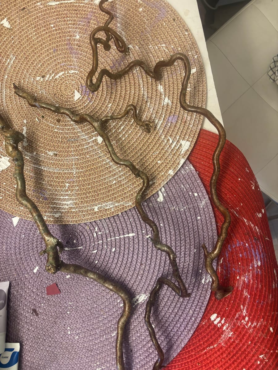 Trollhassel “trollspön” – lackade & hållbara naturpinnar