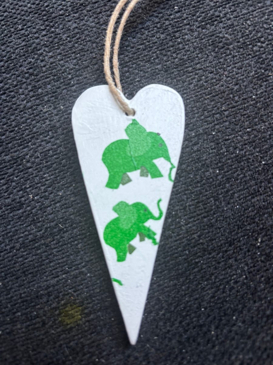 Handgjorda hjärtan med elefanter – unika & charmiga