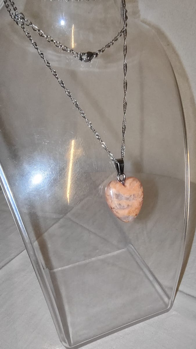 Hjärta halsband i sten