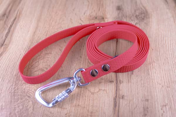 Hexa Magenta hundkoppel med Twist-Lock karbinhake, 20 mm