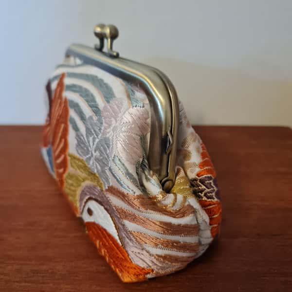 Unik pouch av japanskt kimonotyg