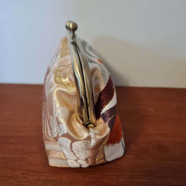 Unik pouch av japanskt kimonotyg