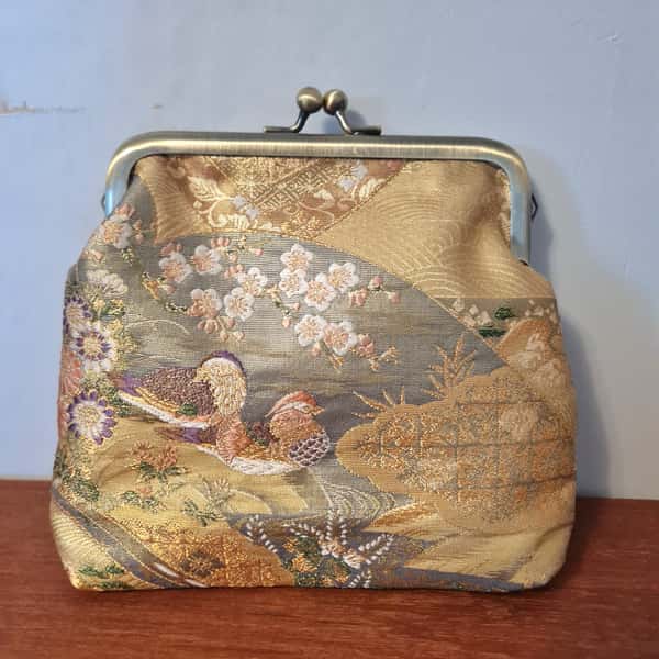Unik pouch av japanskt kimonotyg