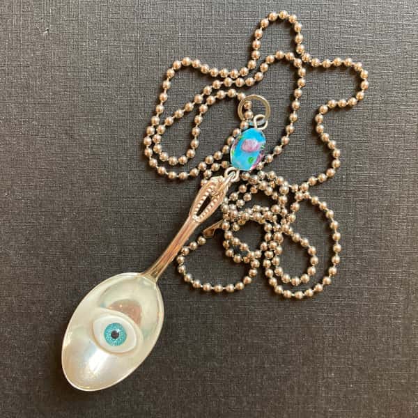 Halsband av återbruk – nysilversked med docköga