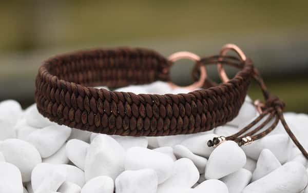 Halsband 48 cm i Brunette Brown & Brown Blend