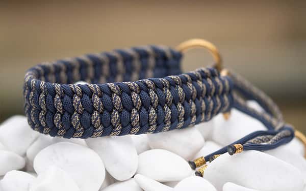 Halsband 37 cm i Marine Blue, Marine Blue & Gold Helix