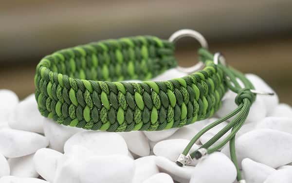 Halsband 37 cm i Fern Green, Leaf Green, Leaf Green & Fern Green Helix