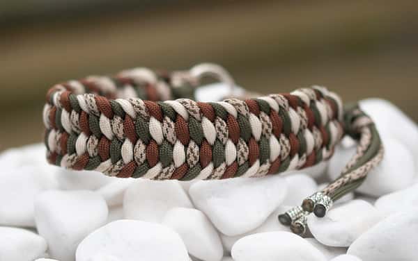 Halsband 29 cm i Chocolate, Cream, Olive Drab & Sand Camo