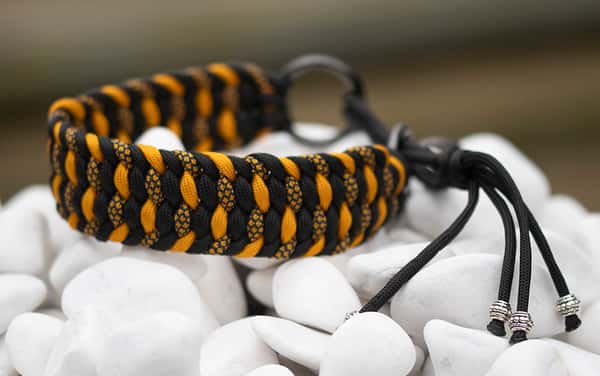 Halsband 29 cm i Black, Goldenrod & Goldenrod Diamonds