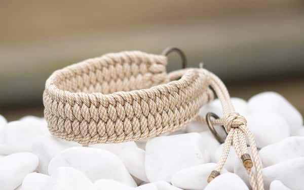 Halsband 28 cm i White & Gold Spiral