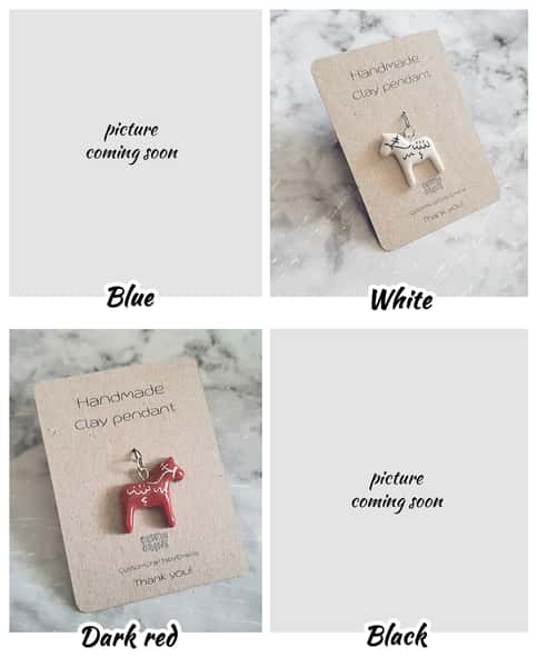 Handgjorda hängen med Dala hästar i polymer lera