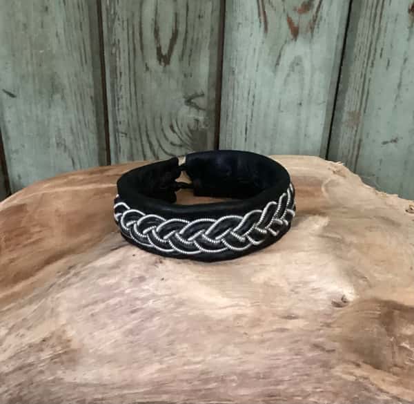 21 cm Tenntrådsarmband svart