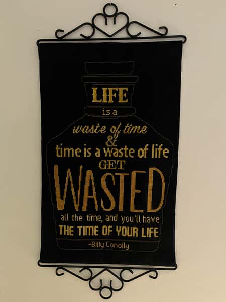 Broderi, Life is a waste of time