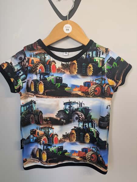 Tshirt strl 98