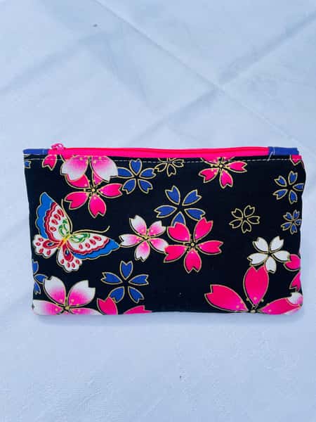 Körsbärsblom, liten necessär