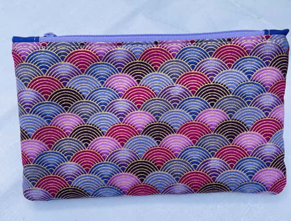 Körsbärsblom, liten necessär