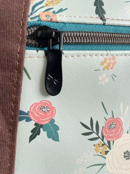 Sommaräng mint, axelremsväska